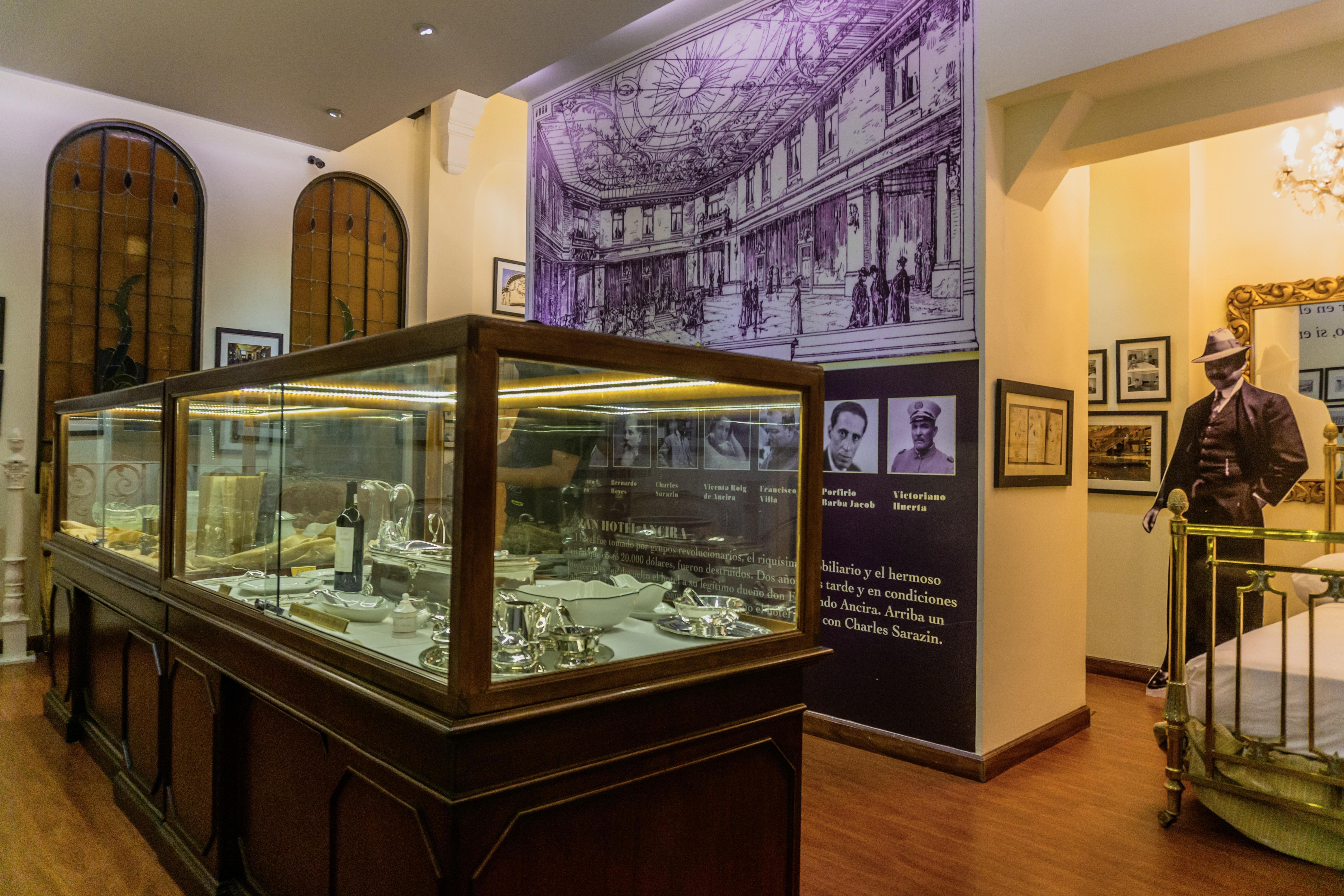 Gamma Monterrey Gran Hotel Ancira Buitenkant foto The interior of the museum